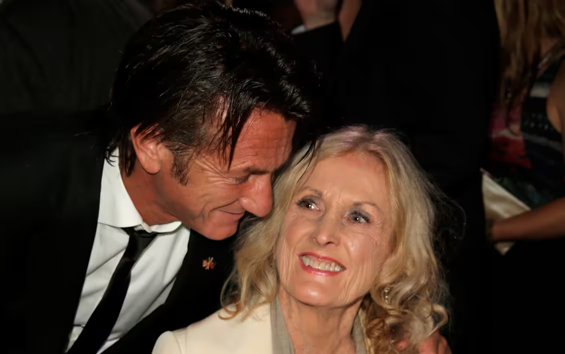 Addio a Eileen Ryan, è morta a 94 anni l’attrice di “Magnolia” e madre di Sean Penn