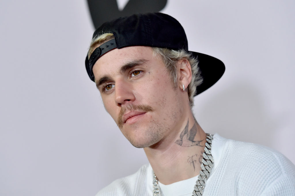 Justin Bieber rinvia il Justice World Tour al 2023