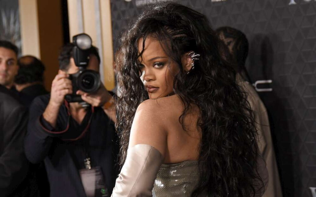 Rihanna rimanda ancora l’album: “Ora penso solo al Super Bowl”