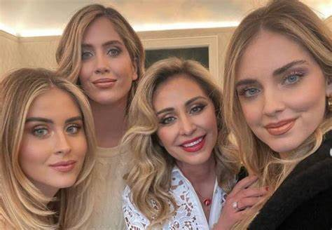 Un omaggio speciale di Chiara Ferragni alla mamma Marina Di Guardo per il sostegno incondizionato