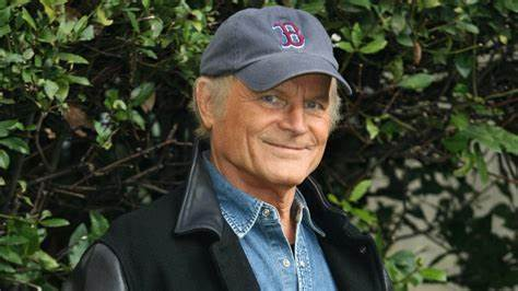 Terence Hill annuncia: “Stiamo scrivendo un nuovo western”