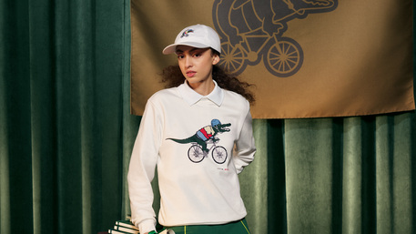 Lacoste e Netflix, collezione ispirata a serie tv più amate