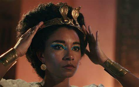 Queen Cleopatra, polemiche su docuserie di Jada Pinkett Smith: “Cleopatra non era nera”