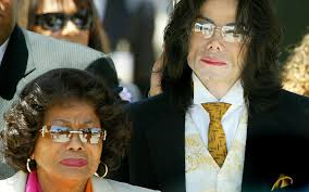 Michael Jackson, la madre in tribunale per contestare l’eredità