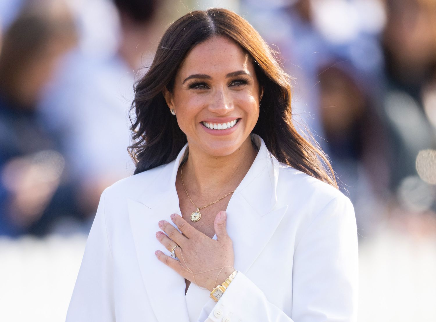 Meghan Markle in politica? “Oltre 100mila euro all’ex addetta stampa di Michelle Obama”