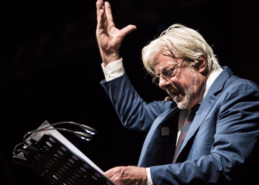 Giancarlo Giannini nel Parco di Palazzo Chigi di Ariccia con Musica e Poesia con Marco Zurzolo Quartet