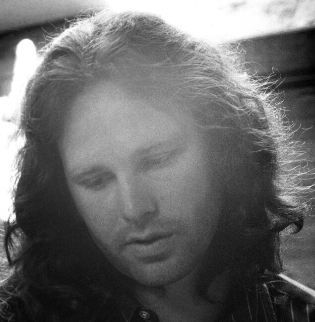 Jim Morrison, in un libro gli ultimi giorni di vita (e il mistero della morte) del Re Lucertola