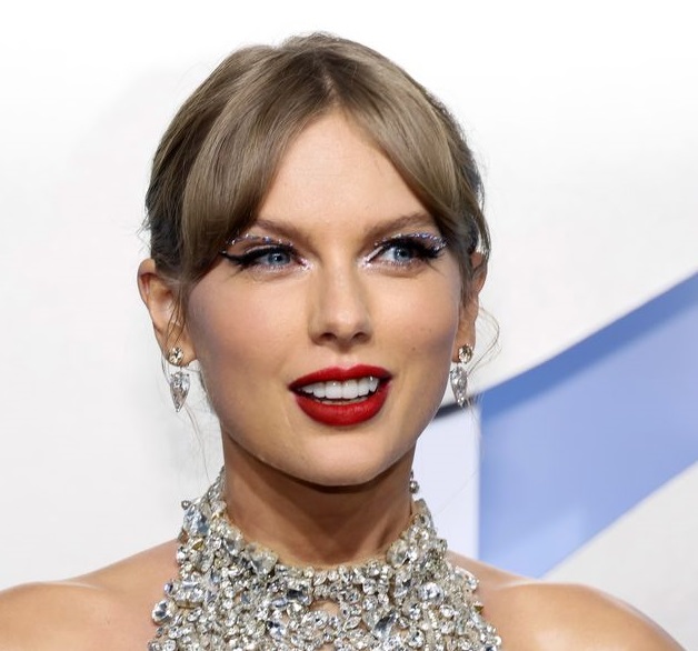 Taylor Swift diventa influencer politica: grazie a lei 23% elettori in più per USA 2024