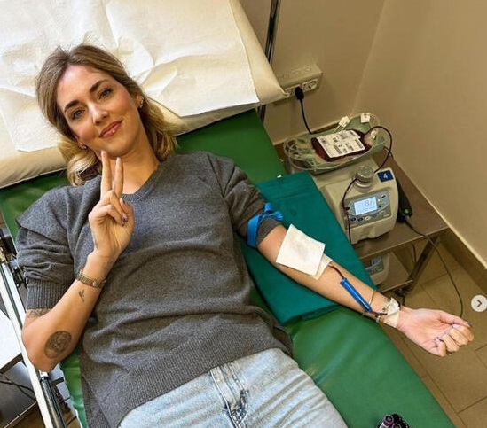 Chiara Ferragni ha donato il sangue per la prima volta: “Grata a chi ha salvato la vita a Fedez”