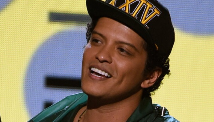 Bruno Mars: “Nessun debito di gioco”