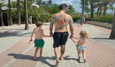 Fedez porta i figli Leone e Vittoria a Miami per la loro prima vacanza insieme da quando è diventato papà single